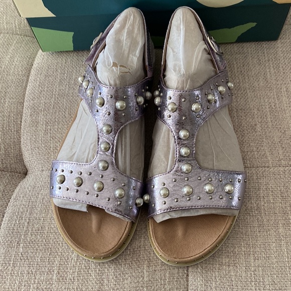 Earth Grove Fuji Leather Sandal Violet - Picture 2 of 5